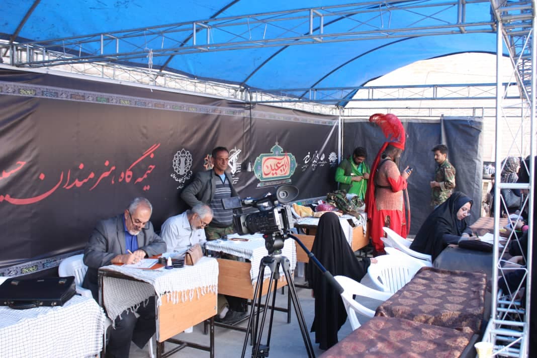 خیمه گاه هنرمندان حسینی در راهپیمایی جاماندگان اربعین از نگاه دوربین1