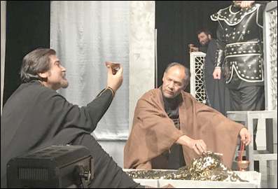 تئاتر، بیان مضامین دینی به روشهای گوناگون است