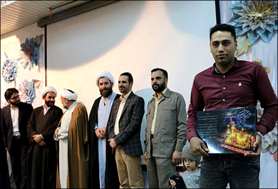 تجلیل از عوامل نمایش «گفتوگوی آب» در ابرکوه یزد