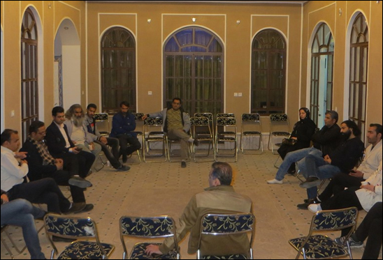 «تکههای سنگین سرب» آقاخانی نقد و بررسی شد