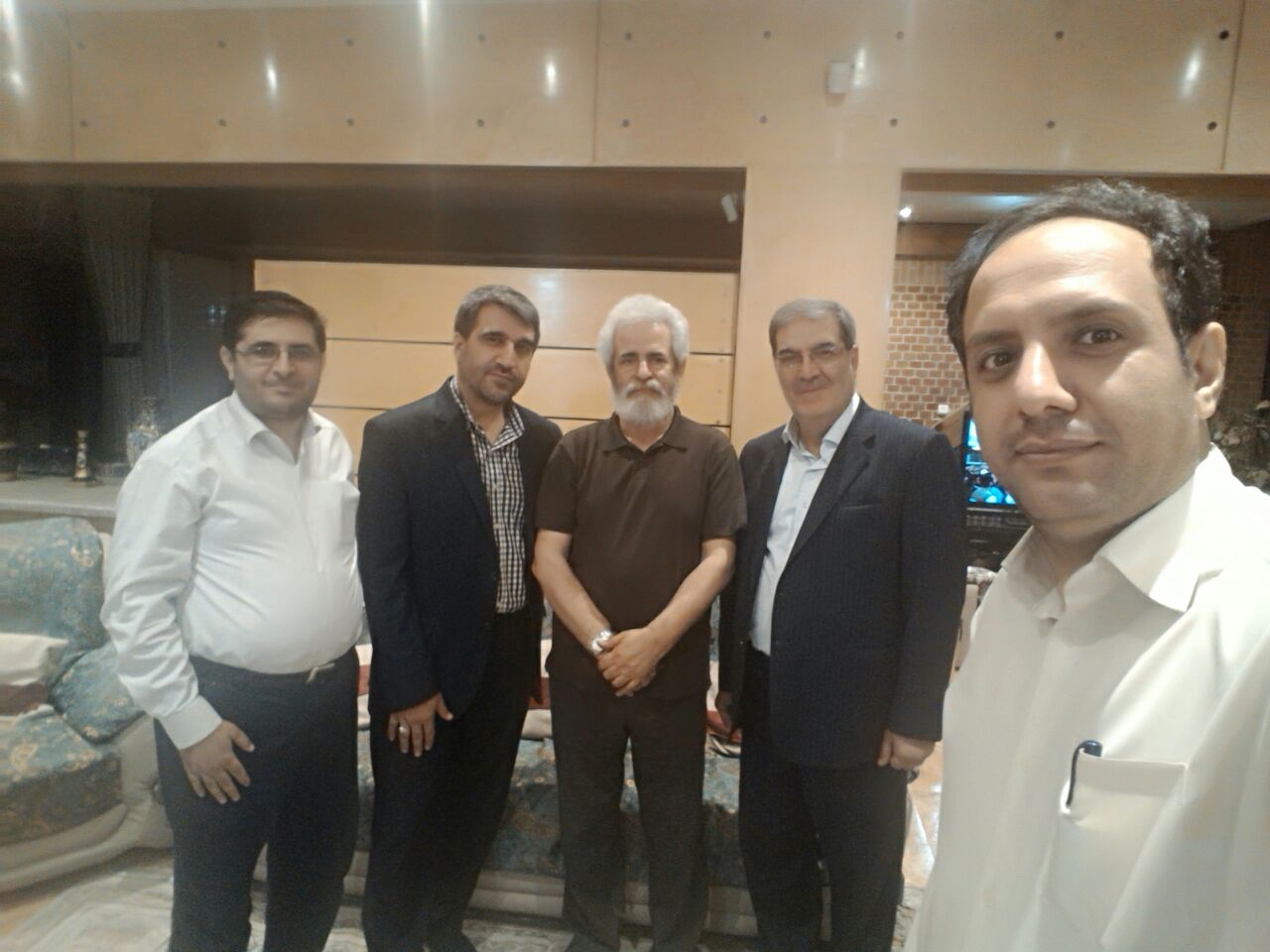 پیشکسوتان سرمایه و ثروت جامعه فرهنگی هستند