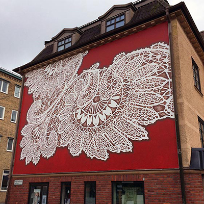 تلفیق هنرخیابانی با هنر گلدوزی