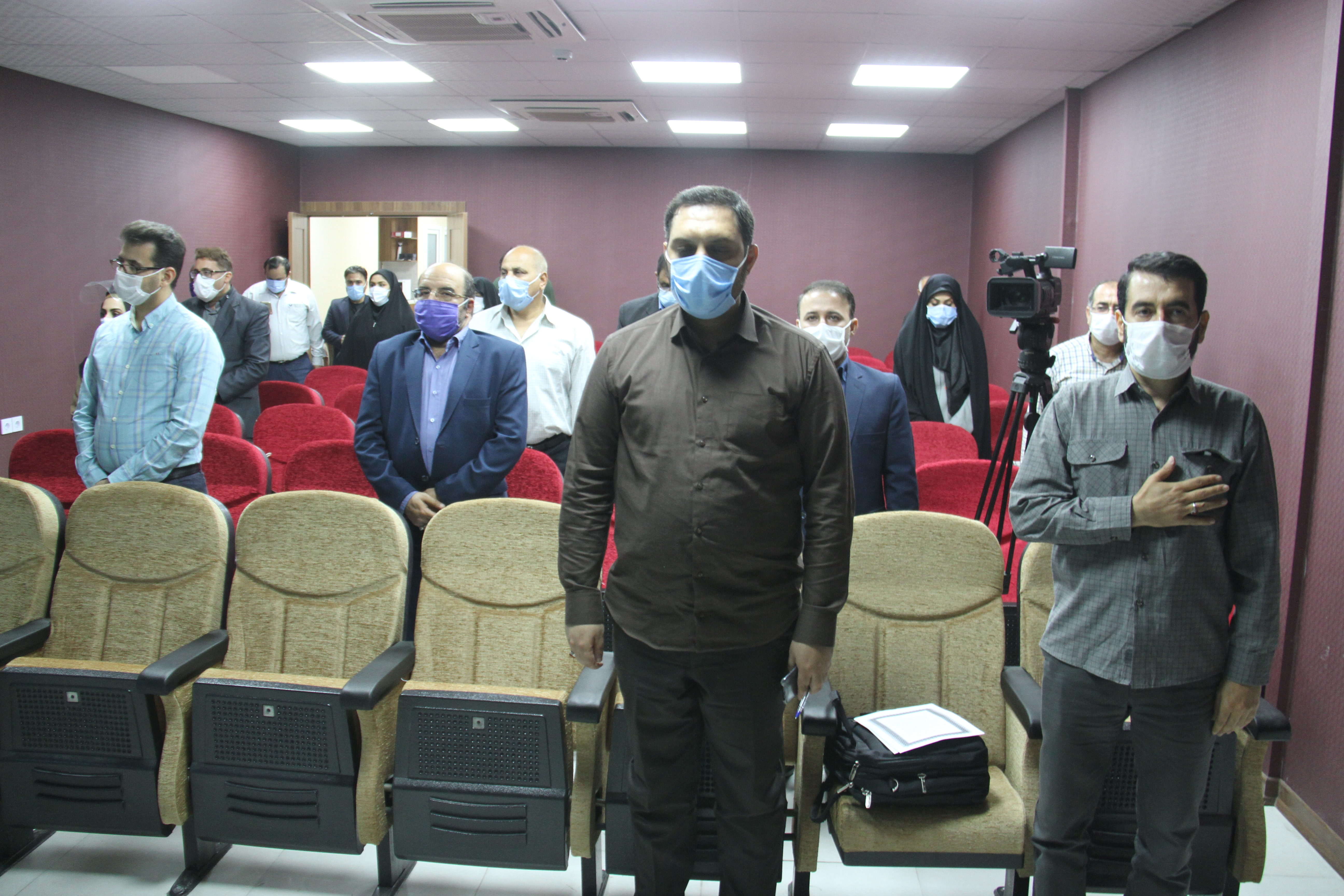 مبنای کار حوزه هنری تقویت هویت محلی و بومی استانها است