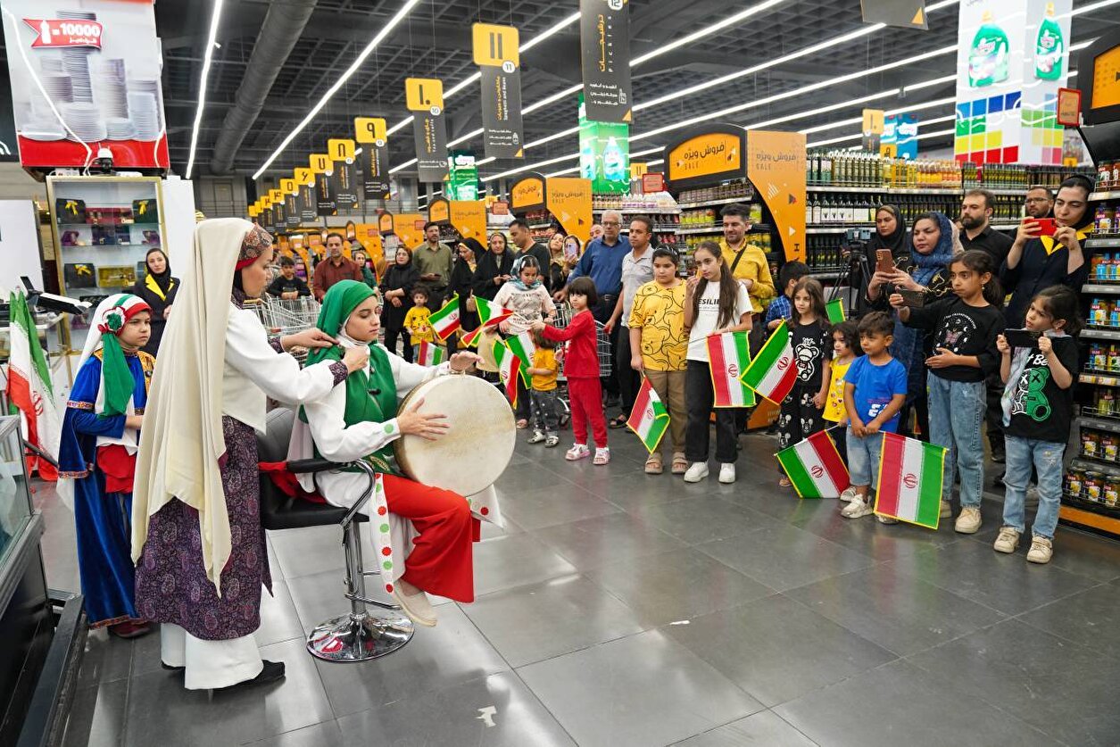 اولین شب اجرا از رویداد هنر و حماسۀ پارسی «ایران جان»